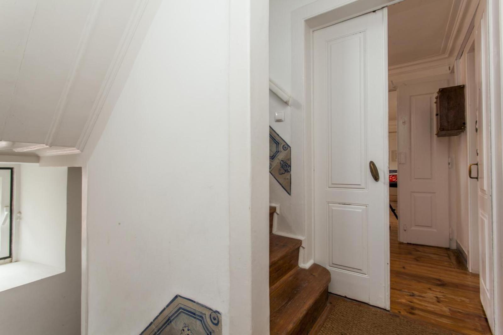 C2 Bairro Alto 18Th Century Beautiful Apartment Лісабон Екстер'єр фото
